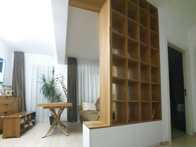 Bibliotecă pe comandă în București