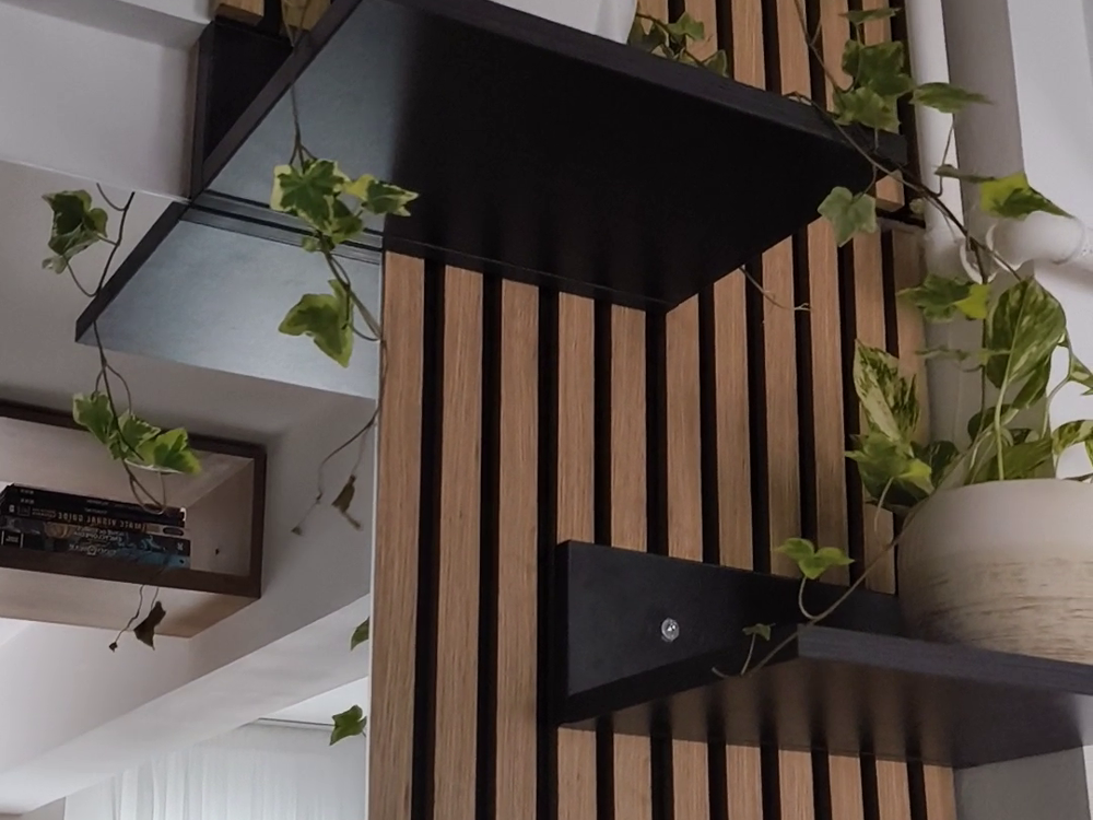 Riflaj cu polite si oglinda pe comanda in Bucuresti